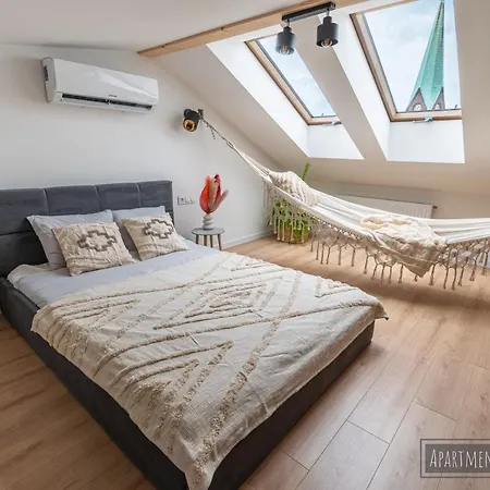 Yeti & Wilka W Centrum Chorzowa: Wilk Apartment