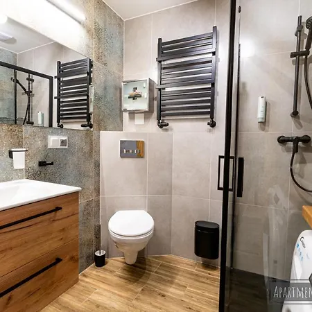 Yeti & Wilka W Centrum Chorzowa: Wilk アパート *