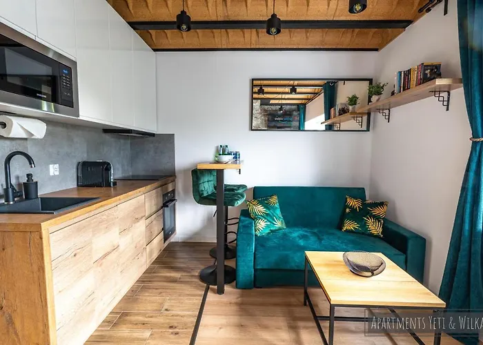 Yeti & Wilka W Centrum Chorzowa: Wilk * שורזוב