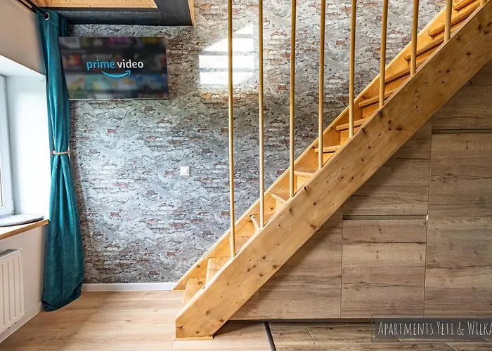 Yeti & Wilka W Centrum Chorzowa: Wilk שורזוב